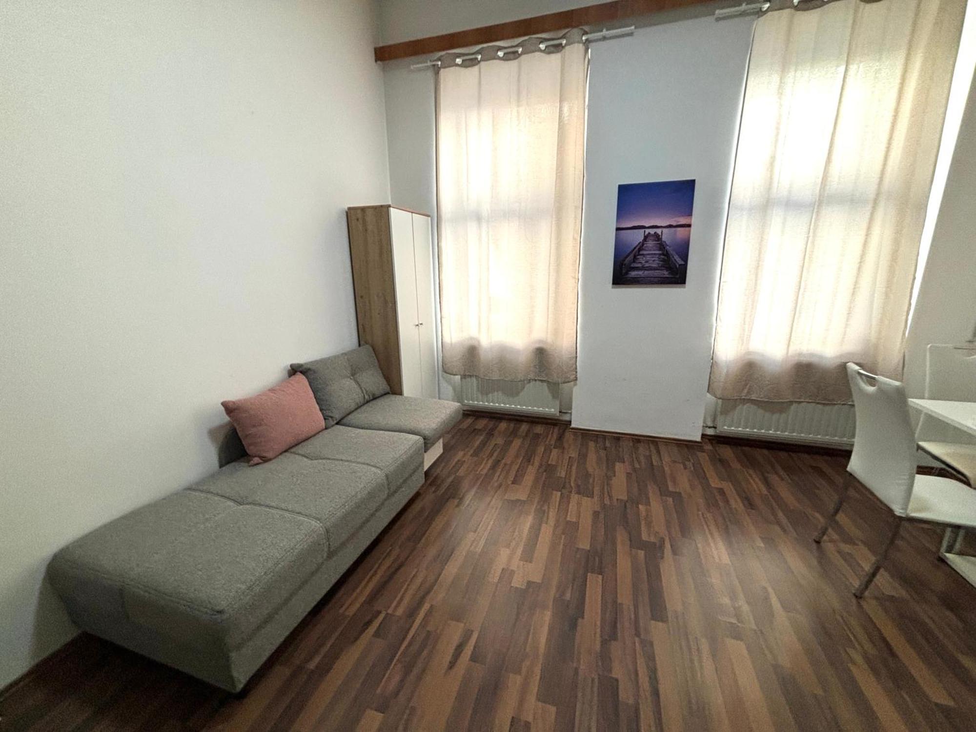 Appartement Cityplaza - 1020 *